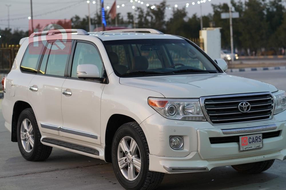 تويوتا لاندكروزر